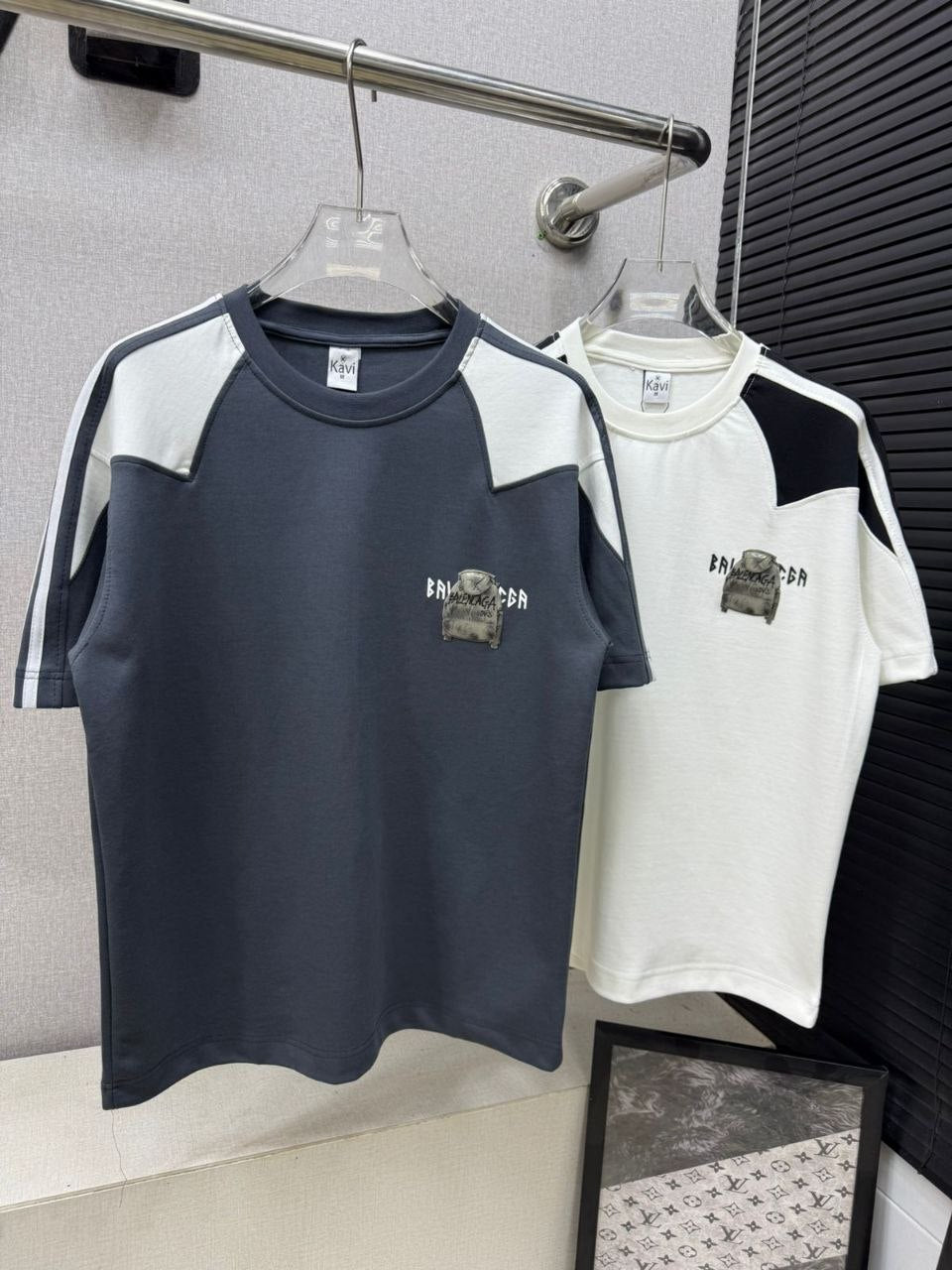 تيشرت انتر لوك